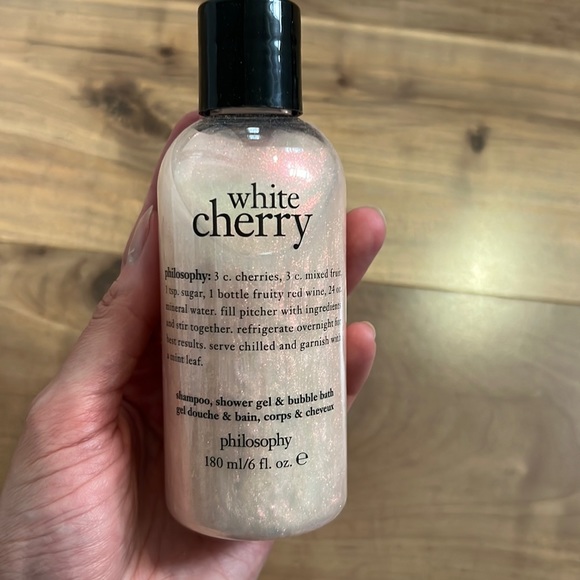 Philosophy 3 in 1: shampoo, shower gel, and bubble bath - Picture 1 of 2